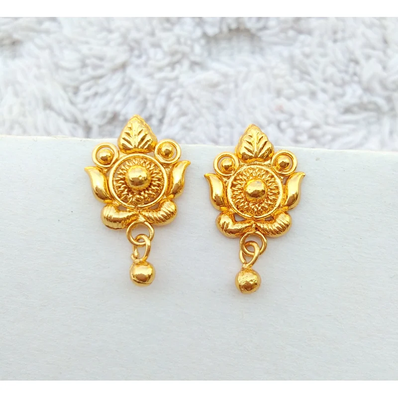 EARINGS