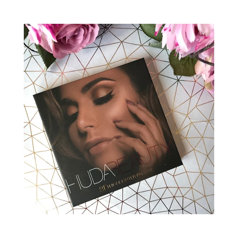 HUDA BEAUTY 3D HIGHLIGHT CROWN